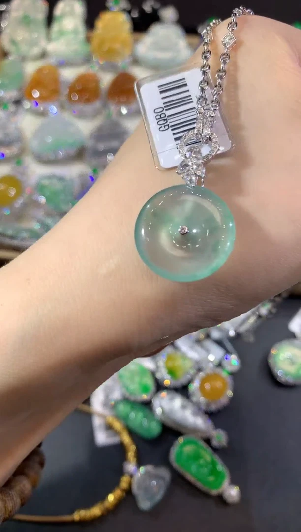 吊坠(不含链)18K金镶嵌翡翠142-扣子（不含链扣