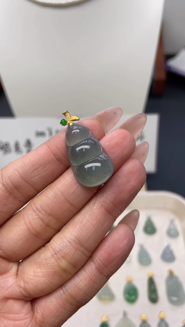 颈饰18K金镶嵌翡翠（47号链接）纯天然A货缅甸翡翠豆子吊坠