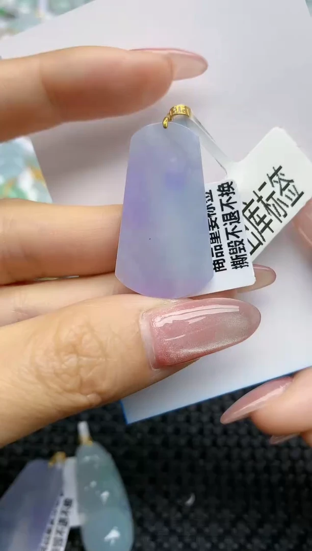 【闪购商品】翡翠挂件18K金镶嵌天然翡翠A货