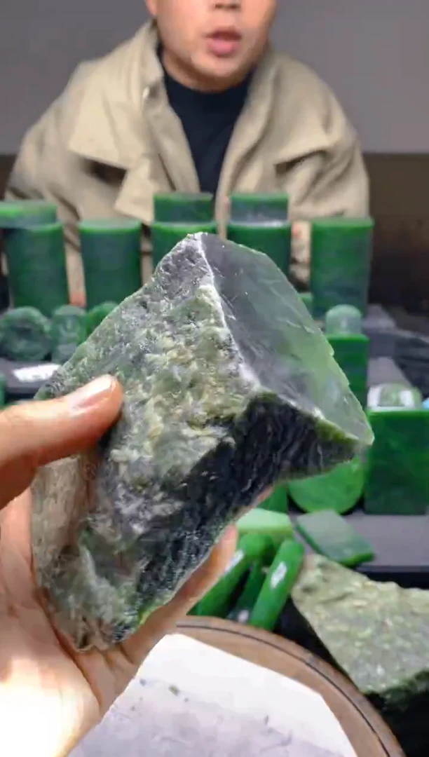 未镶嵌和田玉珠宝半成品1