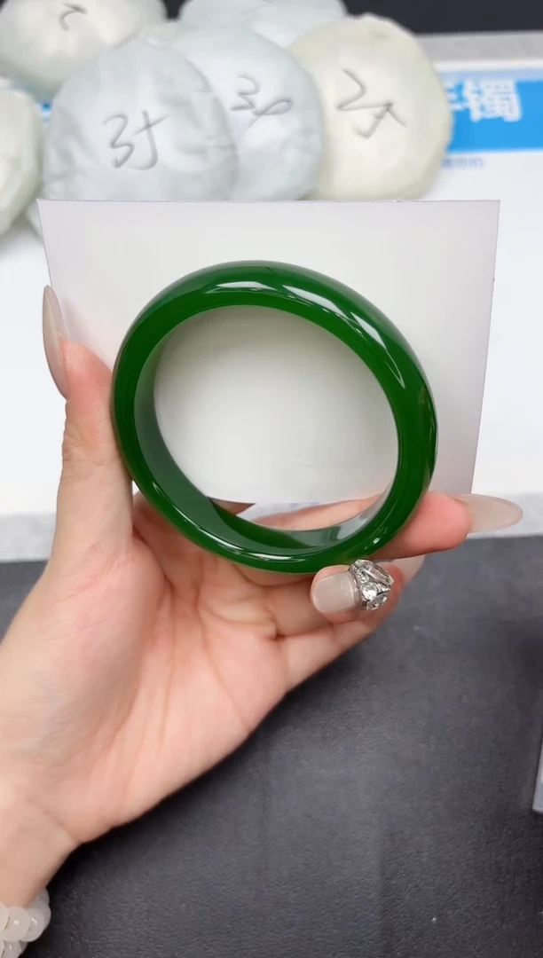 未镶嵌手镯石英质玉361-58.5