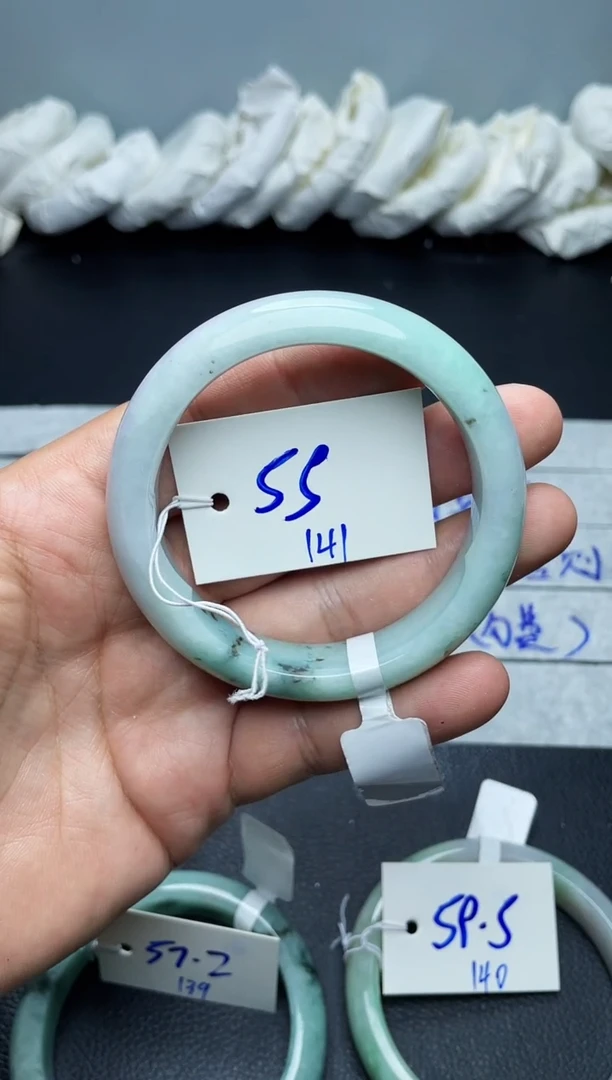 未镶嵌手镯翡翠141