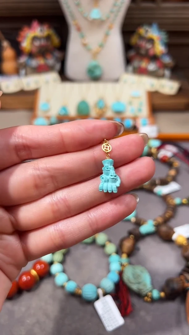 18K金镶嵌绿松石提溜绿松石提溜