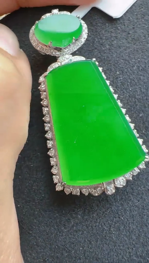 【闪购商品】翡翠吊坠(不含链)18K金镶嵌多样性团购发一件