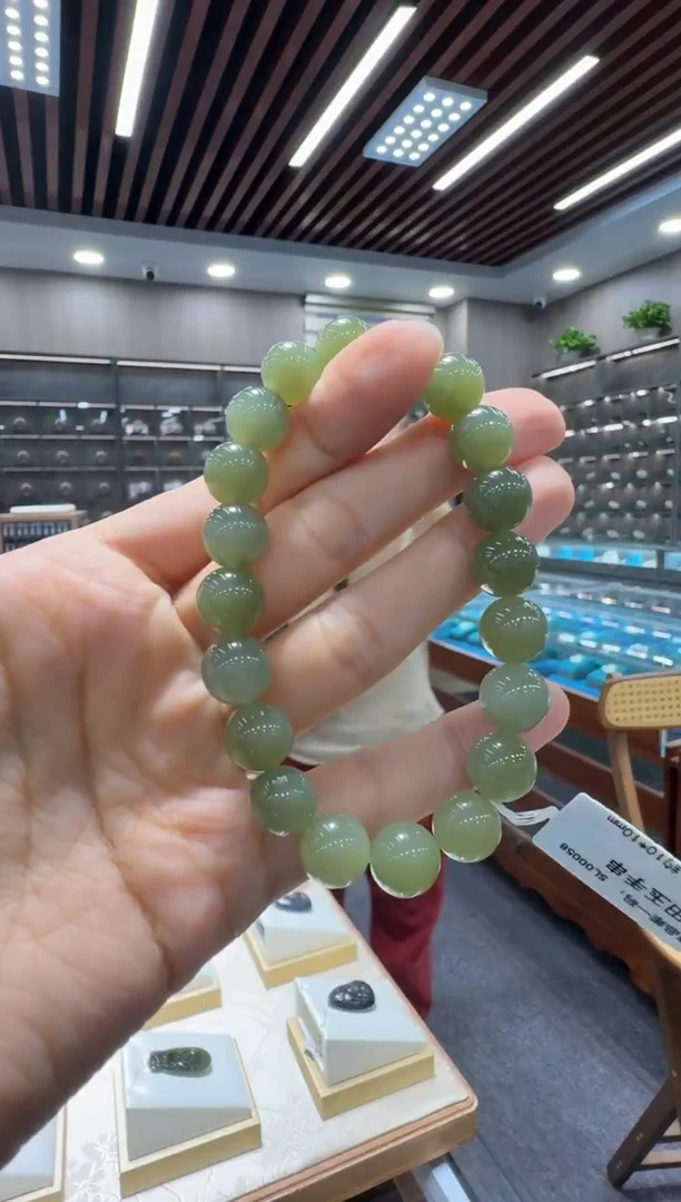 未镶嵌手串和田玉圆珠手串