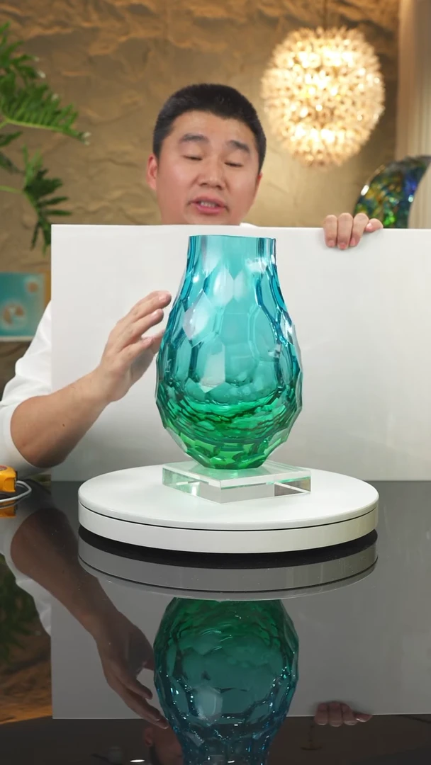 【闪购商品】摆件蓝绿凹切面花瓶带底座