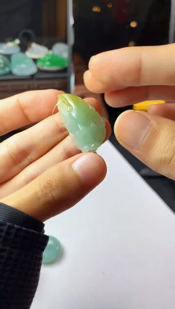 未镶嵌定制翡翠S毛货不退不换