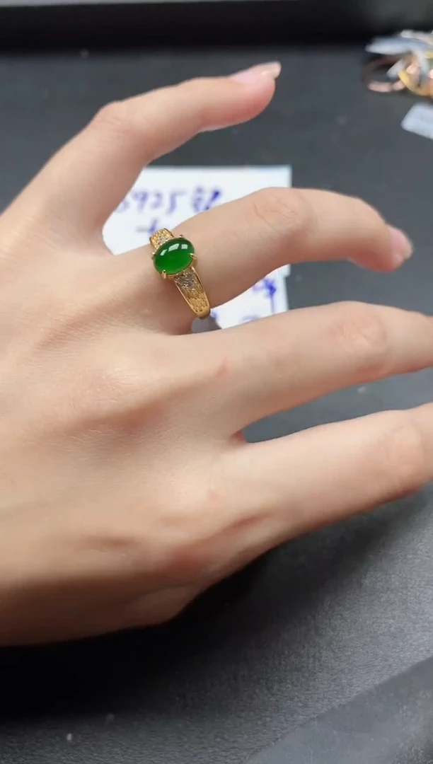 翡翠戒指银S925镶嵌5151-6