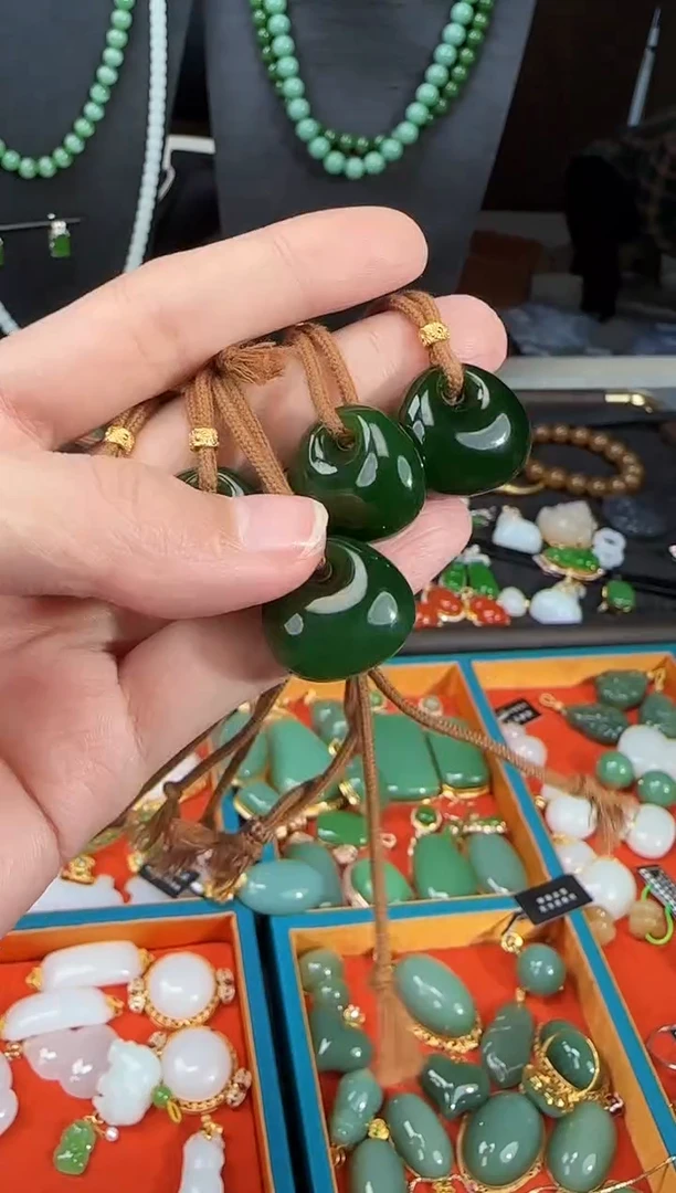 吊坠(不含链)未镶嵌和田玉多样性发货拍一发一