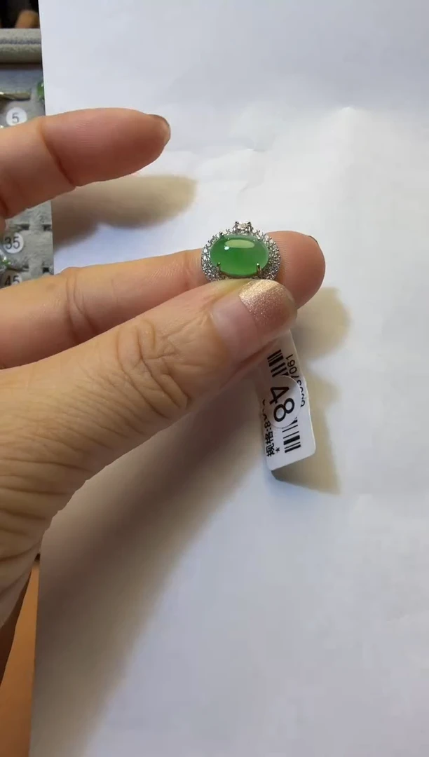 银S925镶嵌戒指翡翠925银镶缅甸A货翡翠戒指