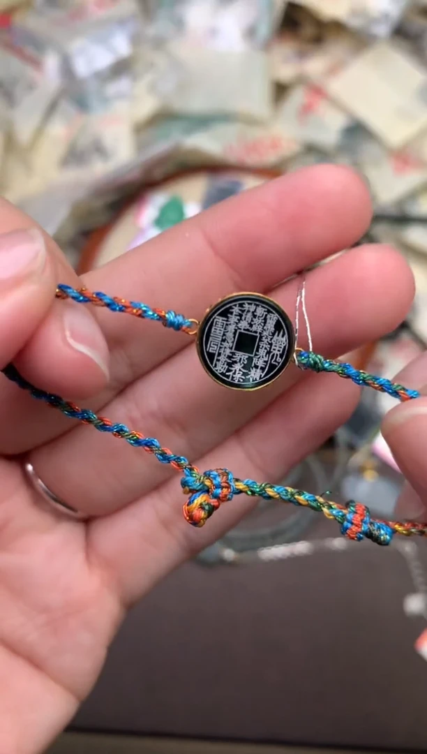翡翠挂件18K金镶嵌—