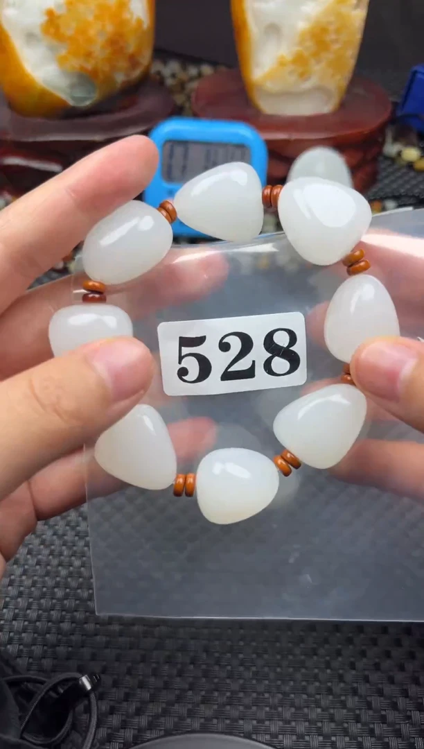 未镶嵌和田玉珠宝半成品善****2和田玉