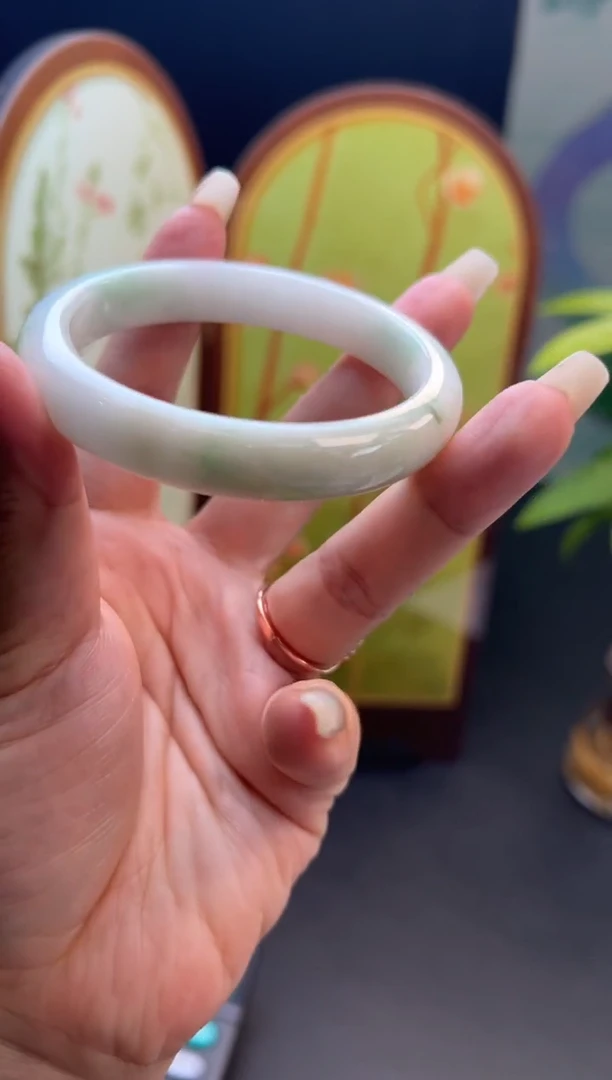 未镶嵌手镯定制翡翠?****）手镯