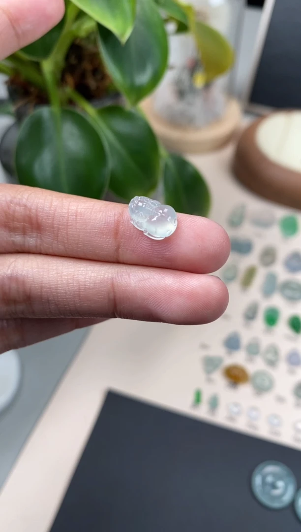 【闪购商品】翡翠颈饰未镶嵌翡翠冰种裸石