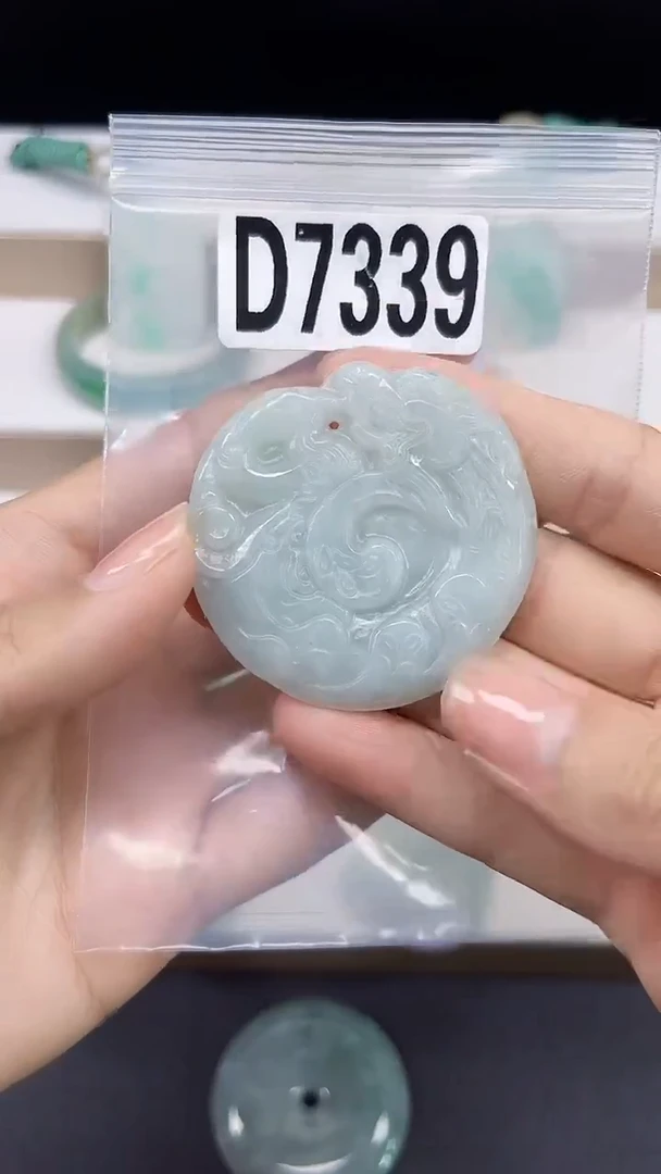 颈饰未镶嵌翡翠天然翡翠吊坠挂件