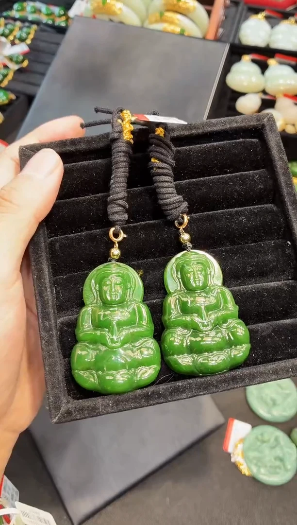 套链未镶嵌和田玉51MM 多样性发一微带红皮