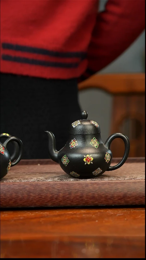 茶壶紫砂m****贝宜兴紫砂