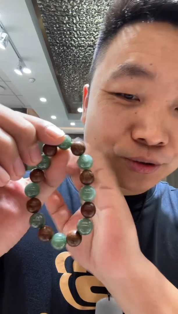 未镶嵌挂件翡翠A货翡翠多样性绿手串发一件