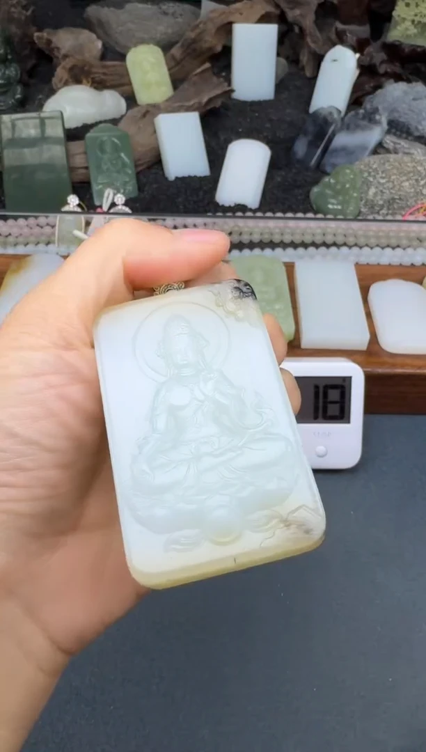 和田玉未镶嵌颈饰2