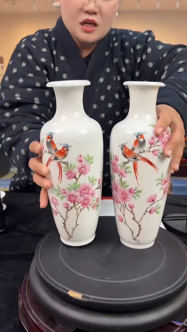 摆件瓷水点桃花一对赏瓶