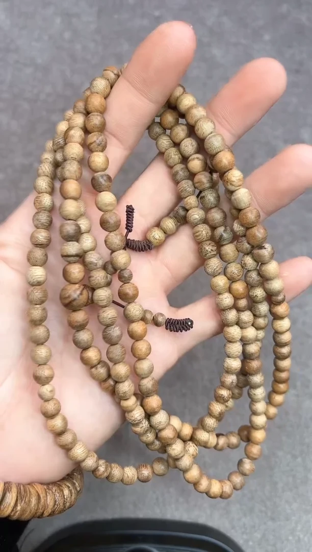 【闪购商品】沉香手串7号柬埔寨多样性发货1条