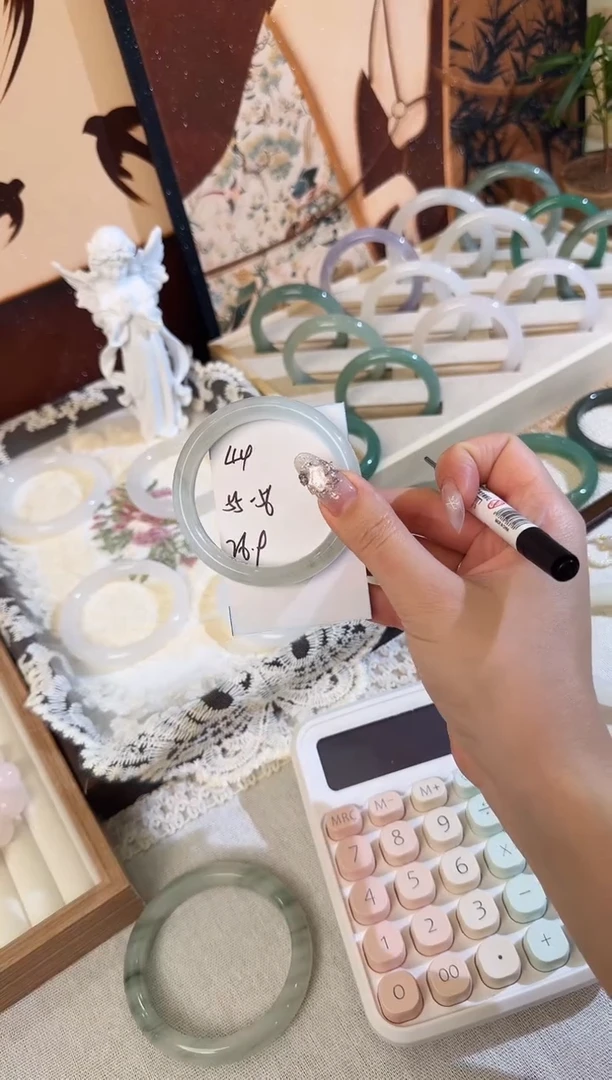 未镶嵌手镯石英质玉44//55-56