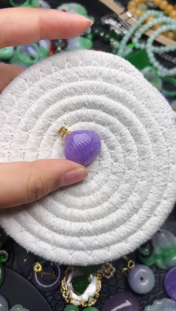 颈饰未镶嵌翡翠缅甸翡翠吊坠