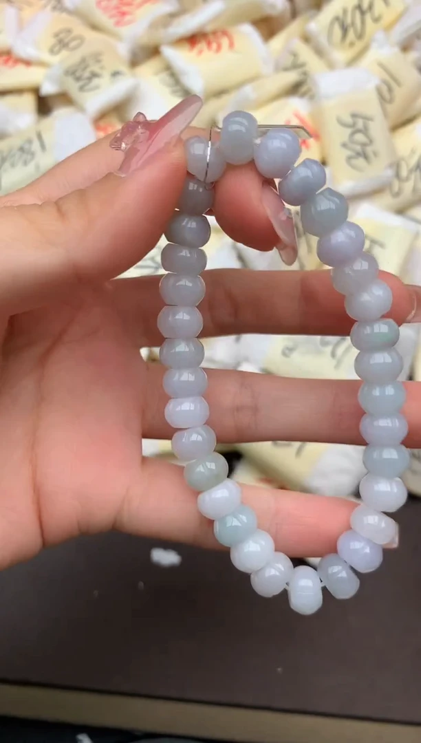 翡翠挂件未镶嵌一