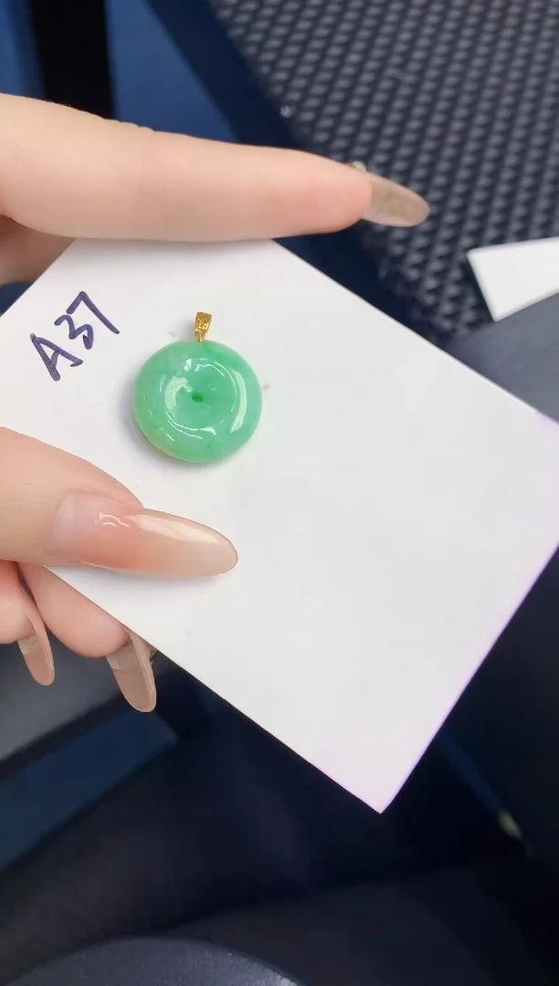 颈饰未镶嵌翡翠缅甸天然翡翠A货