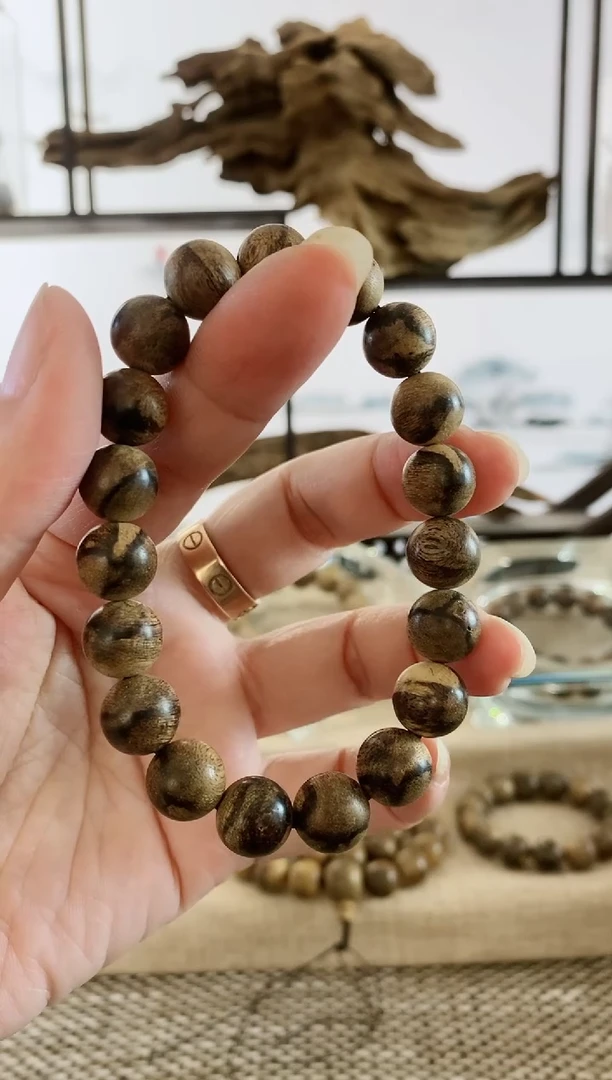 沉香手串柬埔寨金边水墨纹老料11+MM单圈