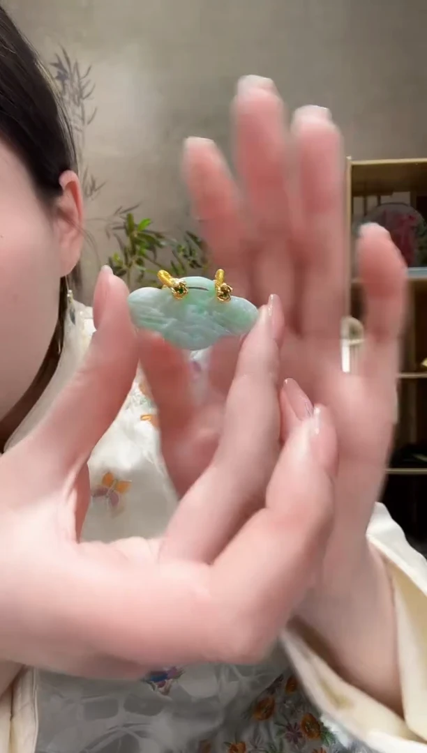 【闪购商品】翡翠颈饰未镶嵌吊坠