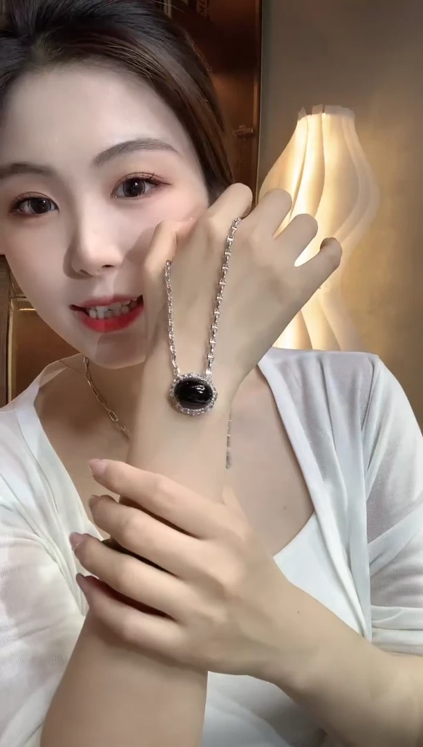 翡翠18K金镶嵌项链A100翡翠