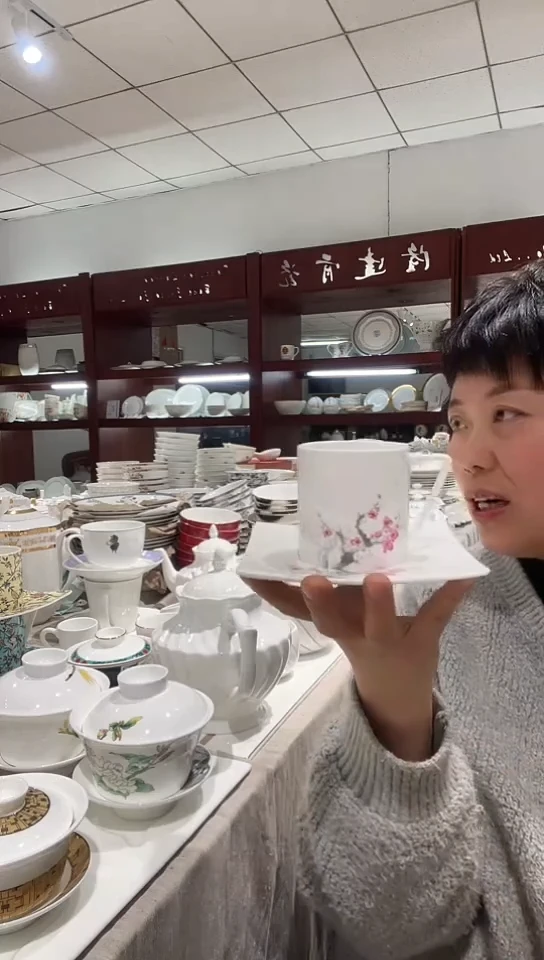 骨瓷隆达骨瓷杯碟1套