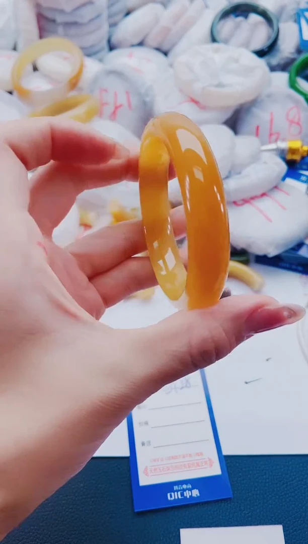未镶嵌手镯石英质玉J128-54-55