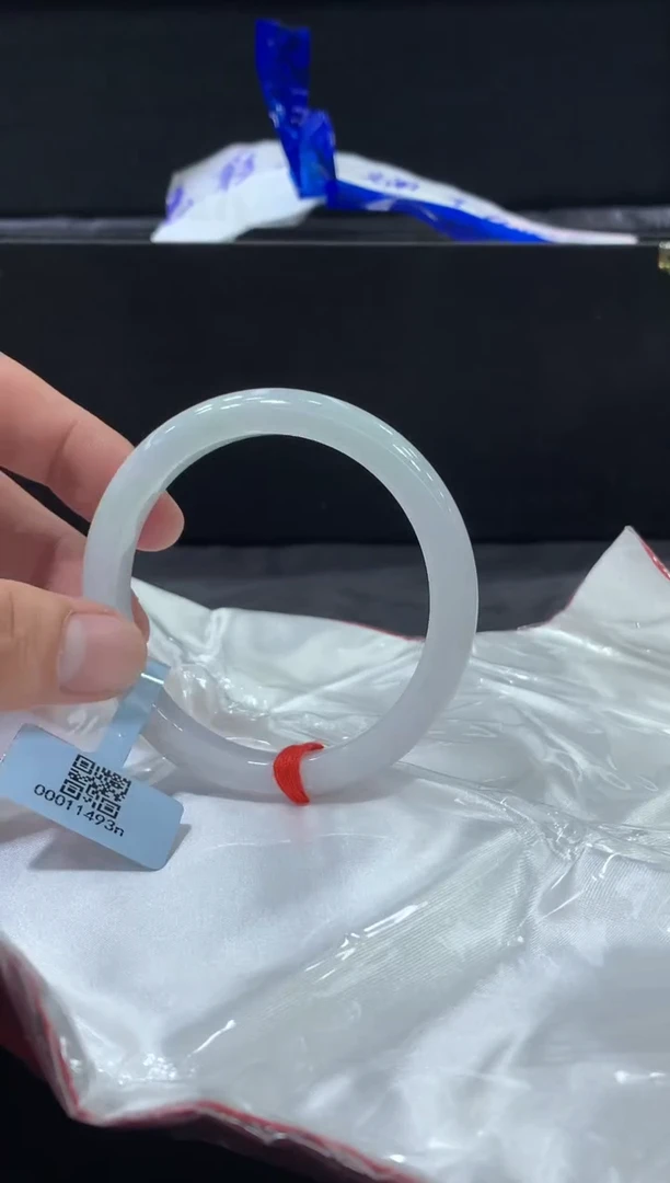 未镶嵌手镯翡翠翡翠手镯