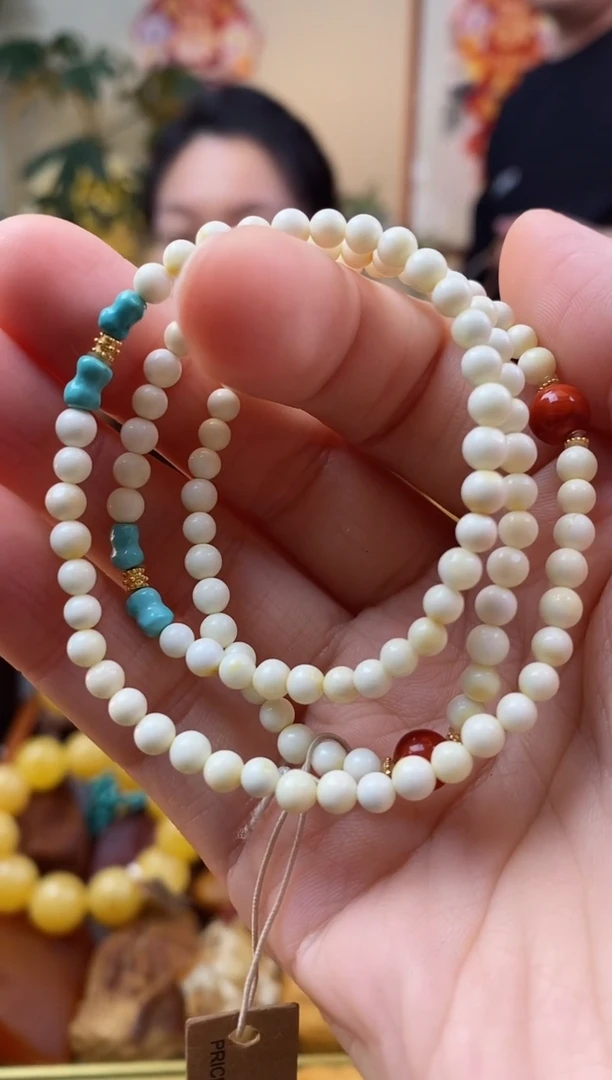 【闪购商品】蜜蜡手串未镶嵌手串