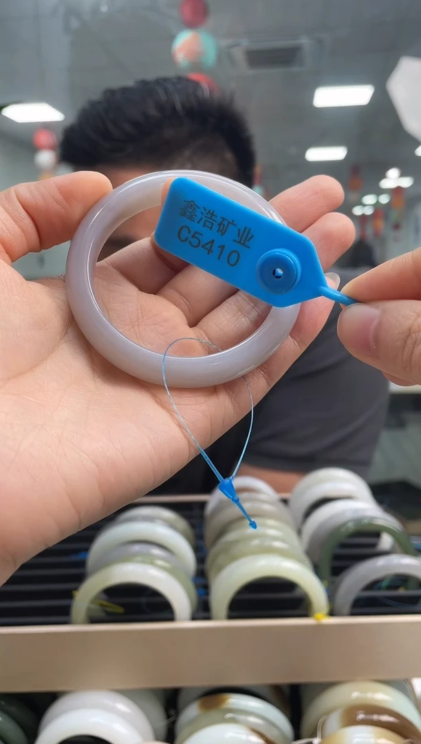 和田玉手镯未镶嵌烟紫 C5410 圈口55-56