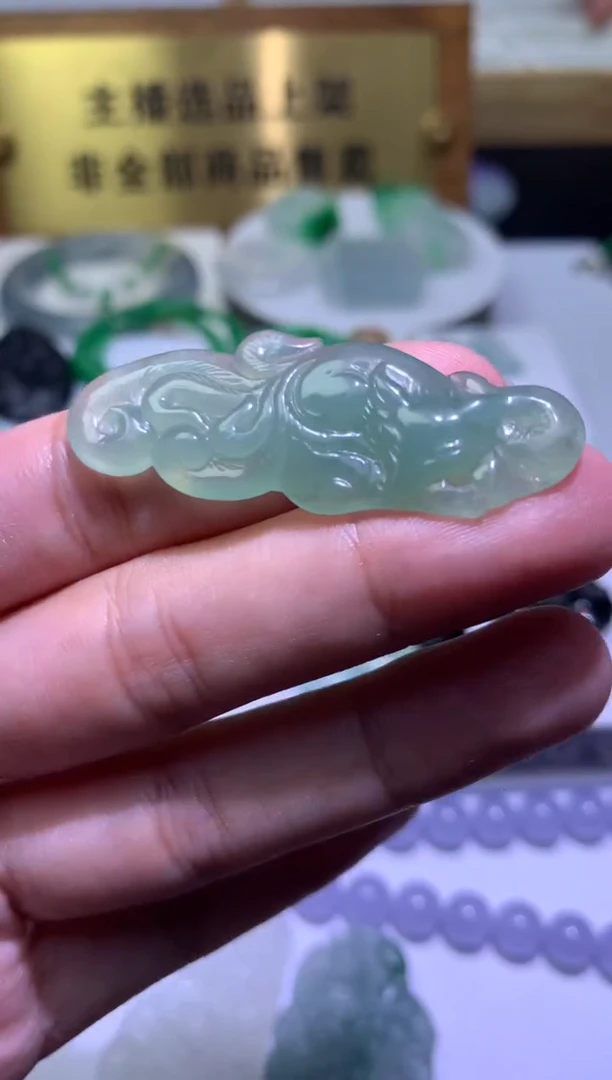 未镶嵌定制翡翠毛货
