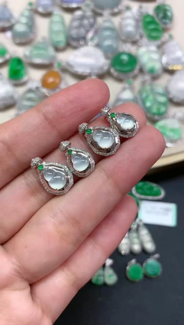 【闪购商品】翡翠吊坠(不含链)18K金镶嵌多样性发其一Z508|980