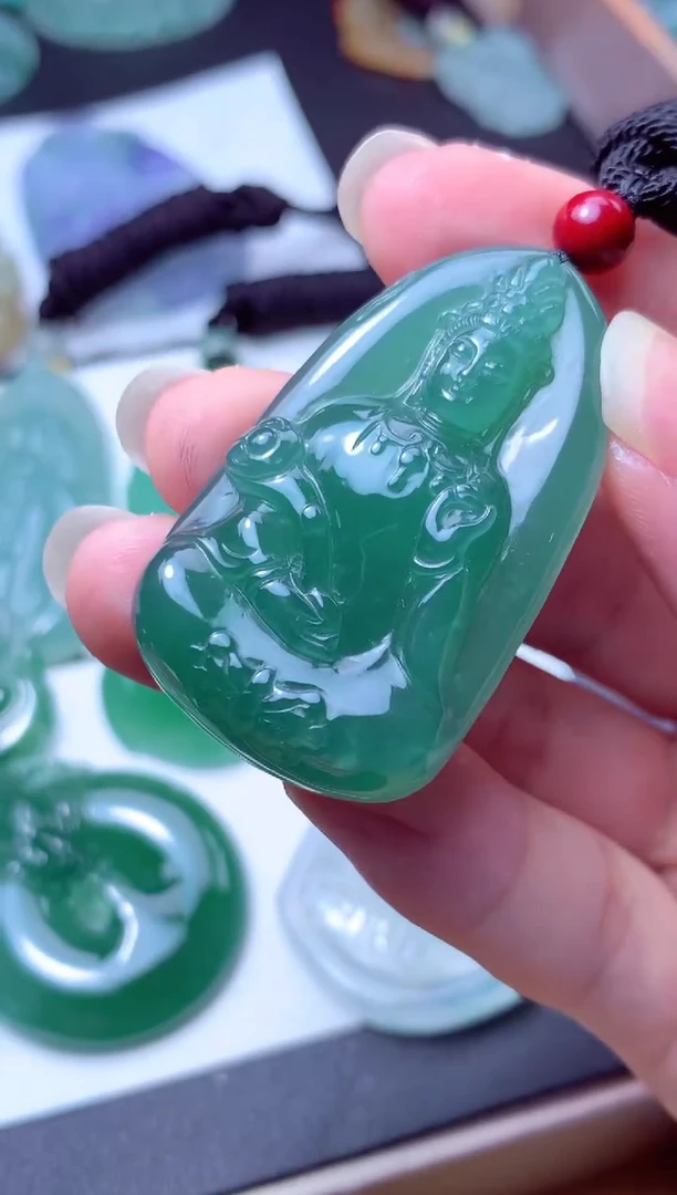 颈饰未镶嵌翡翠天然翡翠A货