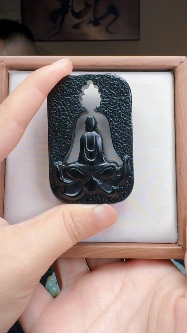 和田玉未镶嵌挂件镂空无相