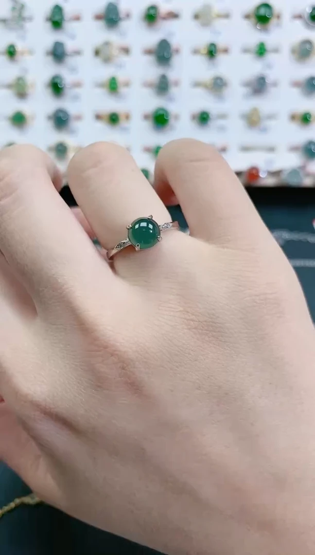 翡翠戒指银S925镶嵌天然翡翠