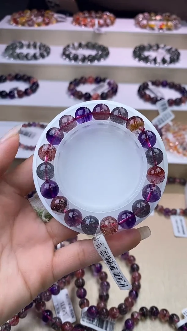 【闪购商品】水晶手链未镶嵌黑加仑超七10m+