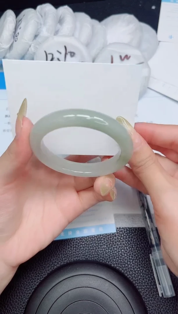 石英质玉手镯未镶嵌403-52.6