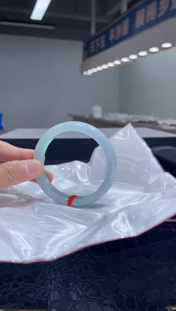 未镶嵌手镯翡翠9