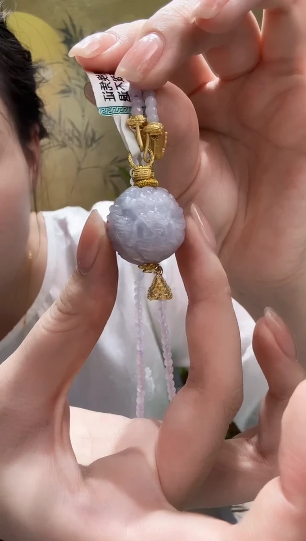 颈饰未镶嵌翡翠吊坠