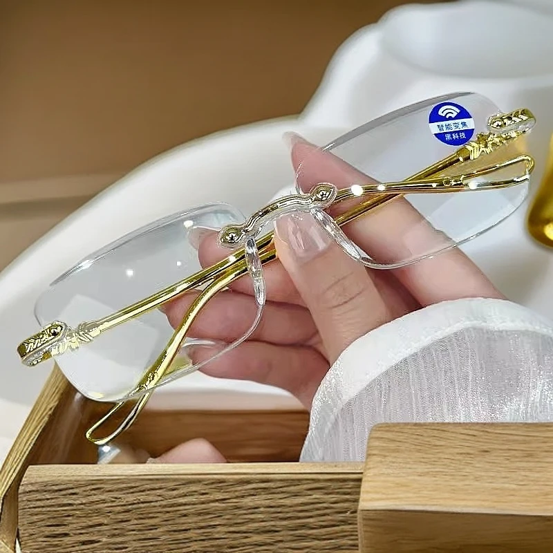 【买一送一】新款智能变焦老花镜时尚自动调节度数防蓝光中老年款