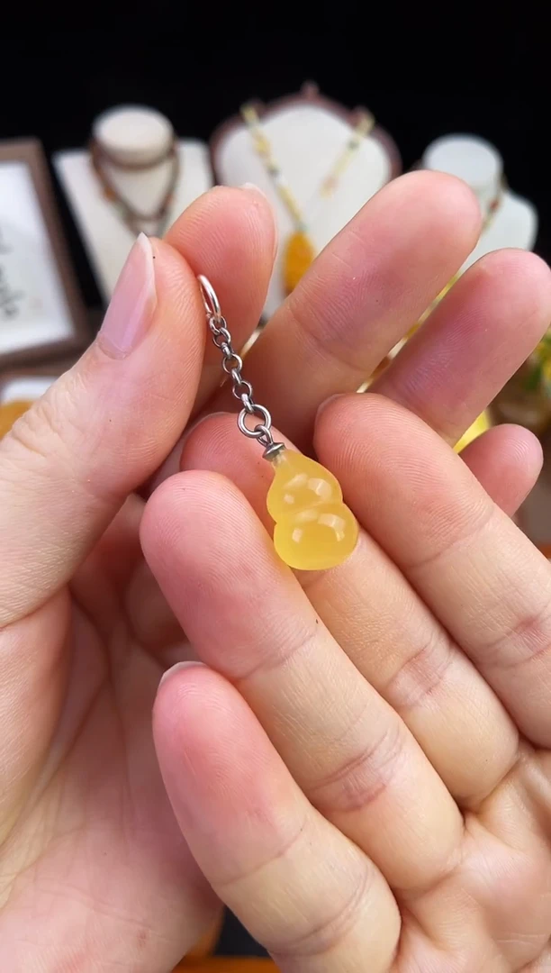 琥珀未镶嵌珠宝奇石柒月