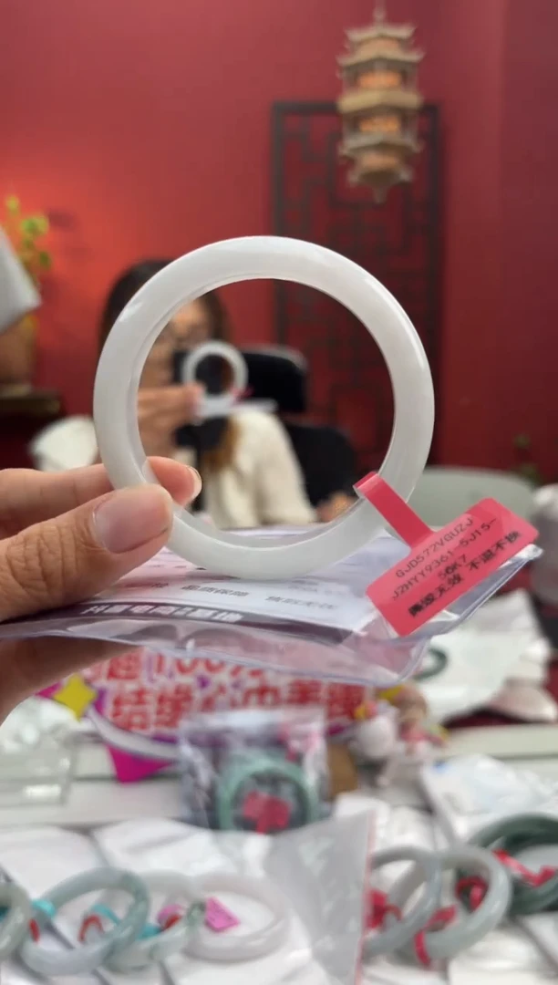未镶嵌手镯翡翠翡翠手镯
