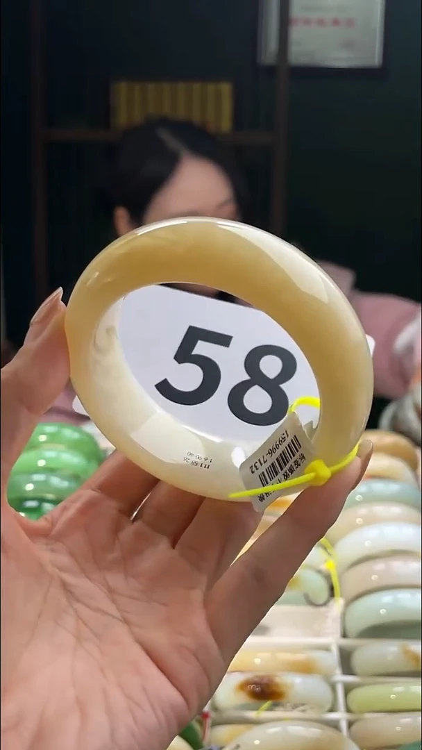 定制和田玉和田玉手镯